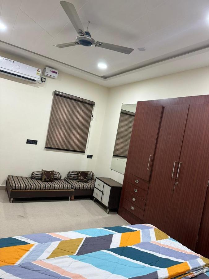 Sunrays - Unique 3Bhk In The Heart Of The City Gwalior Exterior photo